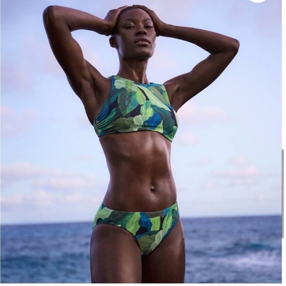 Athleta Maldives Bra Cup Bikini Top in Liana Floral Green 32B / C New with tags! - Picture 14 of 15